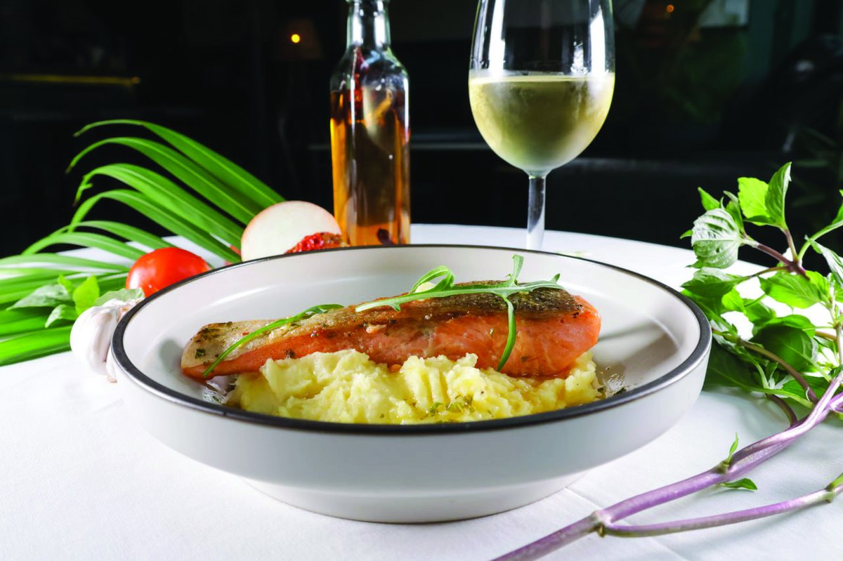 Salmon and pesto main course