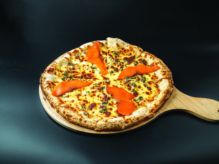Salmon bianca pizza